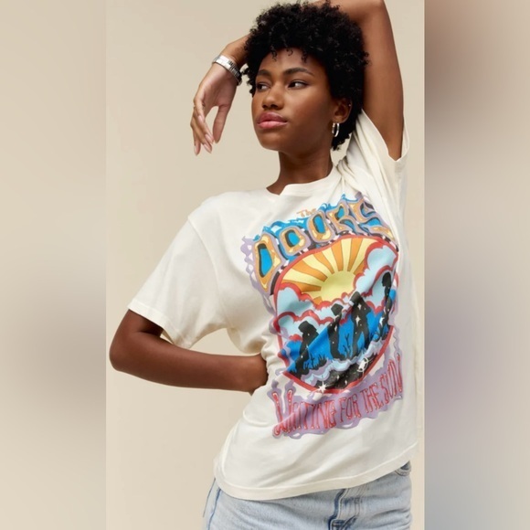 Daydreamer Tops - NWOT Daydreamer S The DOORS Waiting for the Sun to Rise Tee New Cotton